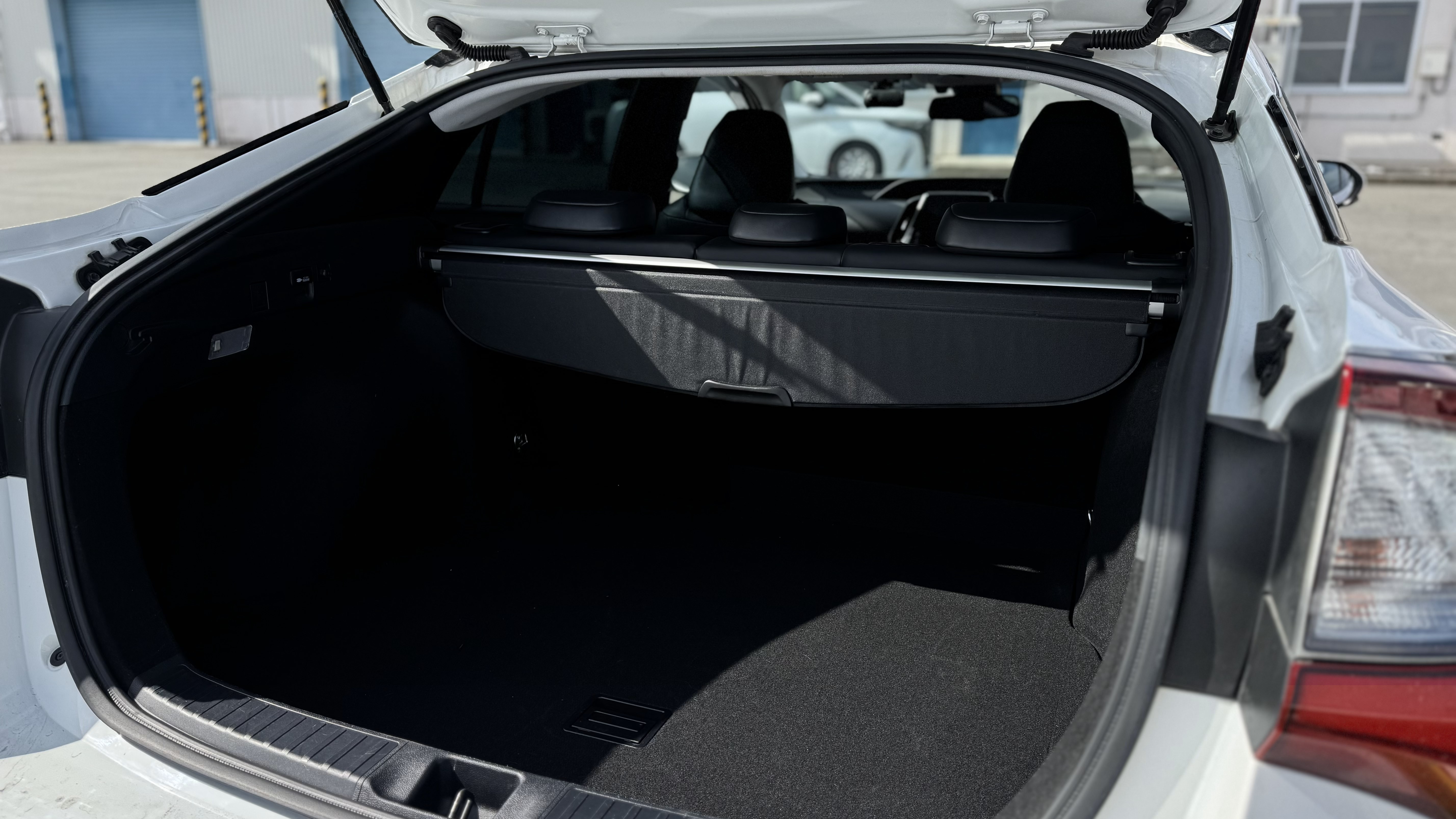 Toyota Prius Hybrid 8