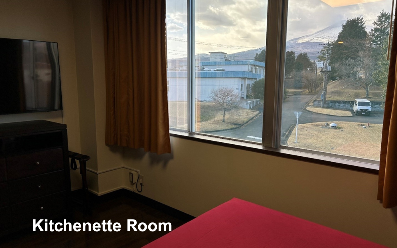 Kitchenette Room (2).png